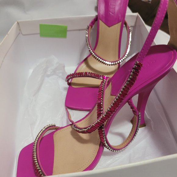 SCHUTZ Shoes - Schutz boutique